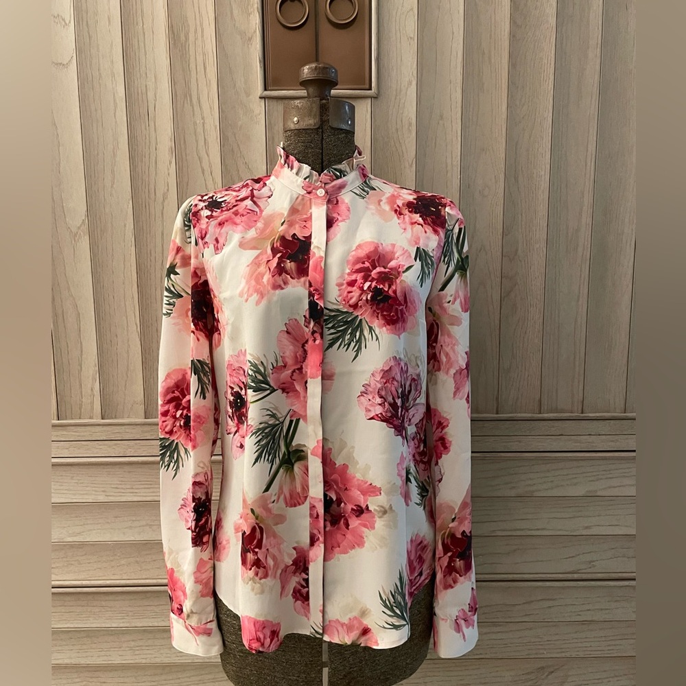NWT Express Pink Floral Women's Blouse